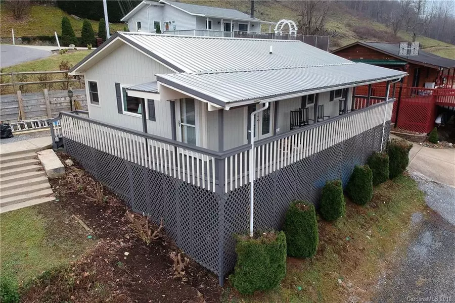 342 Rocky Top RD, Maggie Valley, NC 28751