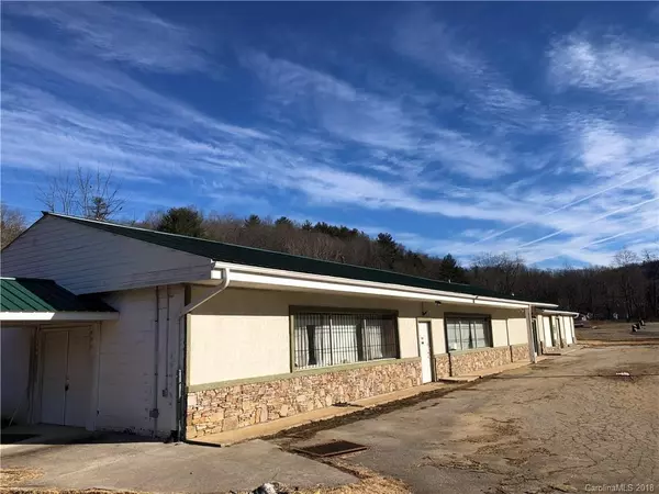 1637 US Hwy 19 HWY, Spruce Pine, NC 28777