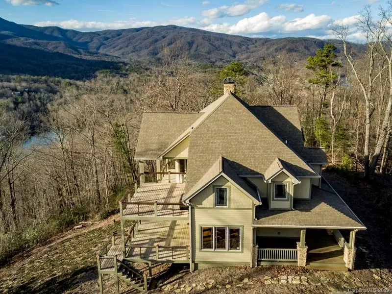 407 Hawks Nest TRL, Lake Lure, NC 28746