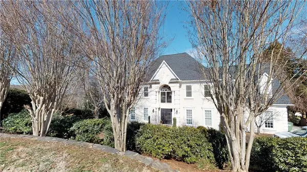 3814 8th Street PL NW, Hickory, NC 28601