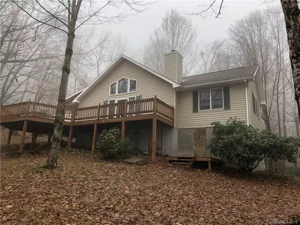 25 Staymon RD, Waynesville, NC 28786