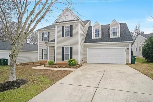 9916 Peppermint LN, Charlotte, NC 28215