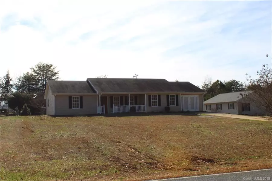 352 Harmon RD, Ellenboro, NC 28040