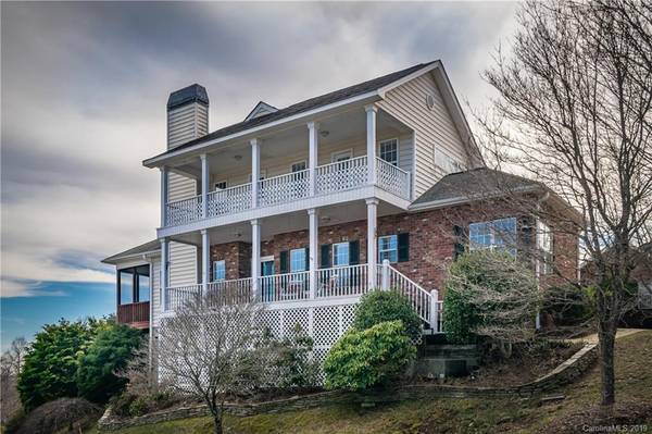 649 High Quarry RD, Hendersonville, NC 28791