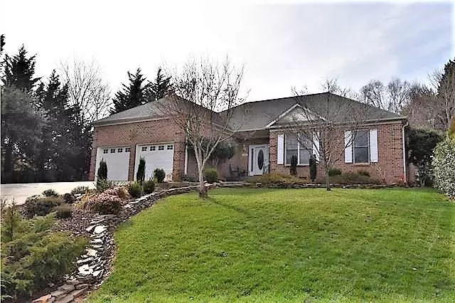 Hickory, NC 28602,1740 7th Street LN SE