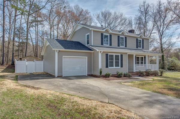 1371 Abbey Place DR, Belmont, NC 28012