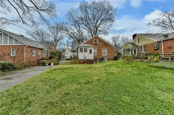 Charlotte, NC 28209,2904 Park RD