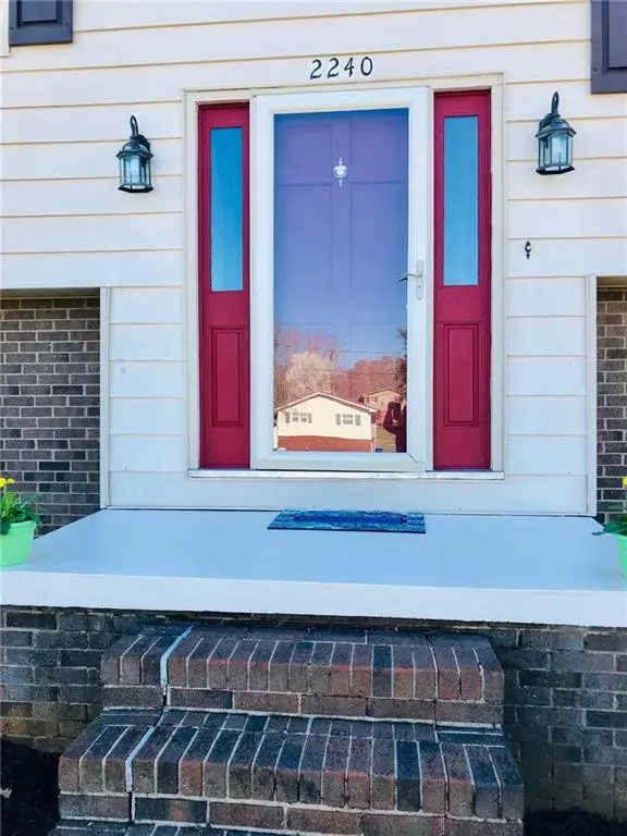 Hickory, NC 28601,2240 NE 40th Avenue CT NE