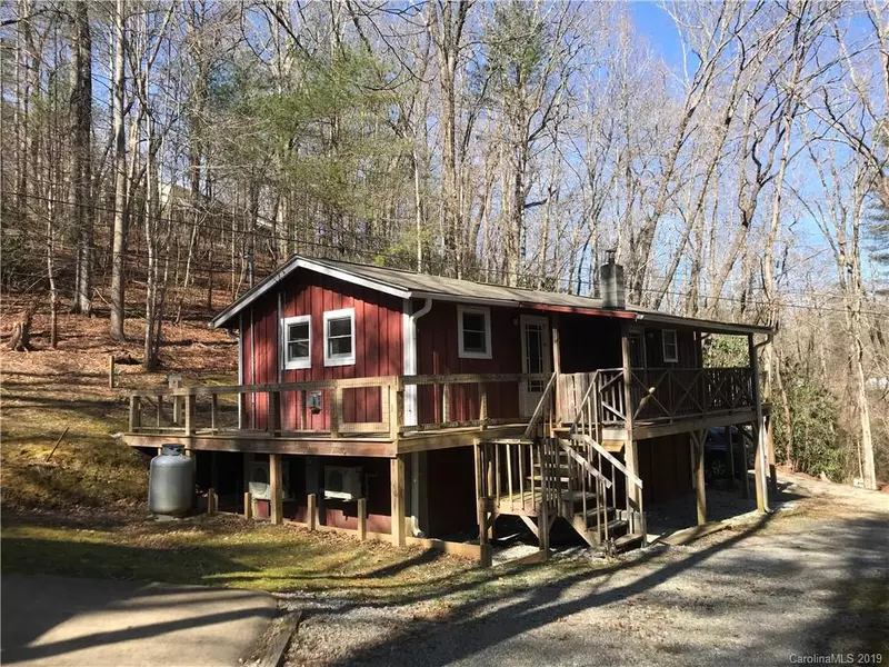 201 Rainbow Lake DR, Brevard, NC 28712