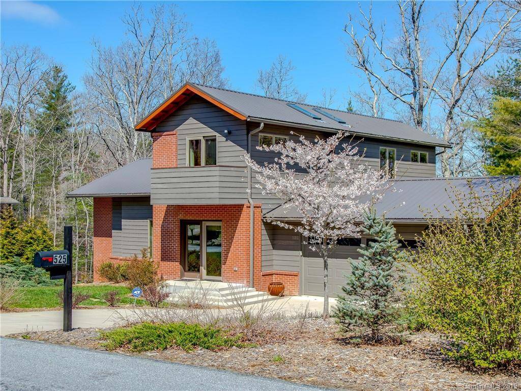 525 Wood Thrush CT, Arden, NC 28704