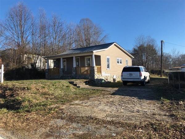 Lenoir, NC 28645,270 North Fairview DR