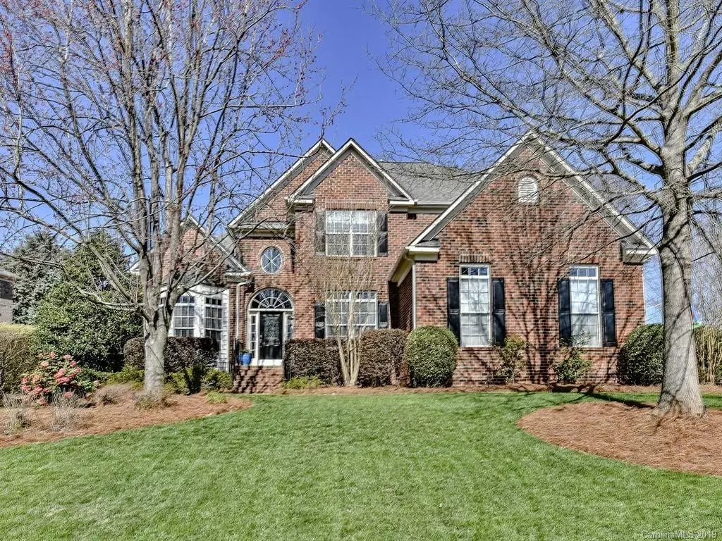 Waxhaw, NC 28173,907 Carisbrooke LN