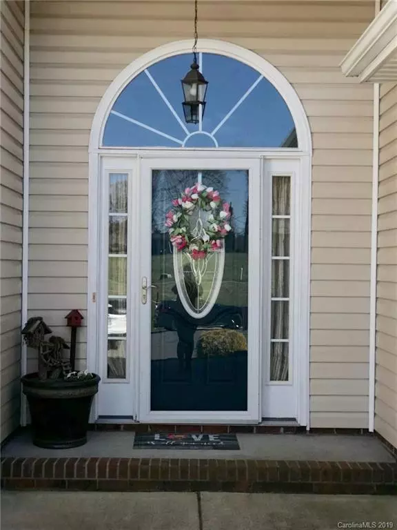 Oakboro, NC 28129,538 Scarlet Leaf LN