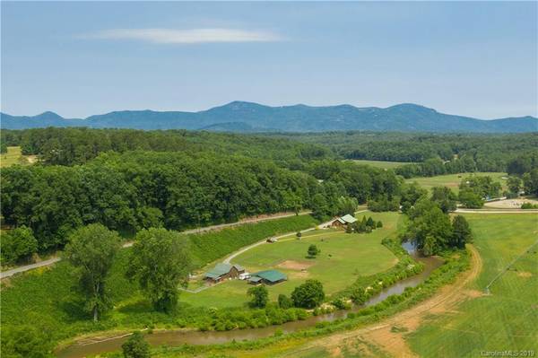 5520 Hunting Country RD, Tryon, NC 28782