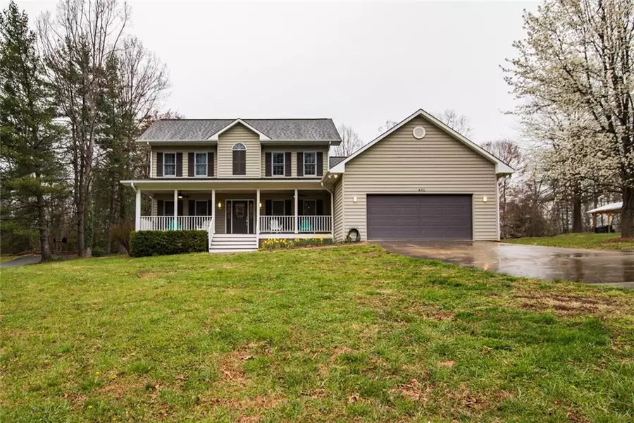 481 Colony DR, North Wilkesboro, NC 28659