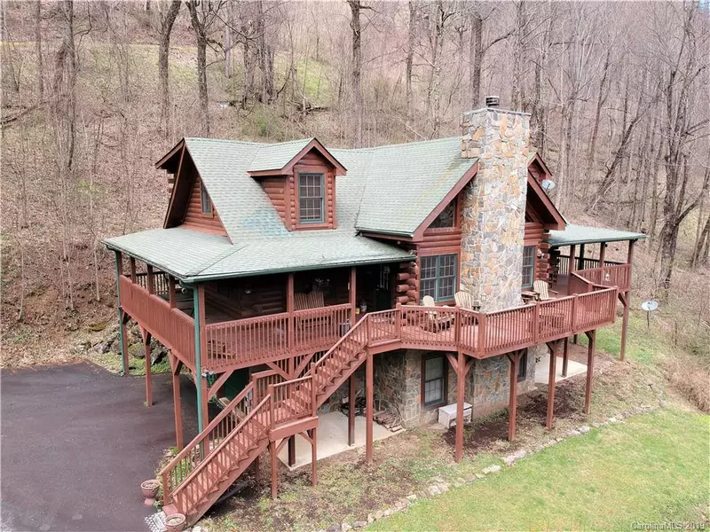 358 Davy Crockett DR, Maggie Valley, NC 28751