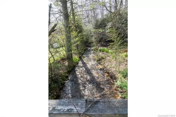Fairview, NC 28730,1207 Garren Creek RD