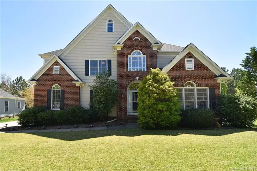 3069 River Bend DR, Tega Cay, SC 29708