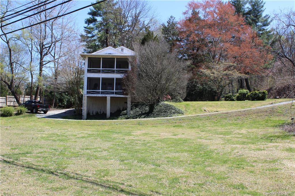 Tryon, NC 28782,669 Harmon Field RD