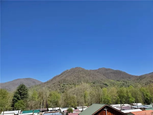 Maggie Valley, NC 28751,27 Rusty Nail BLVD