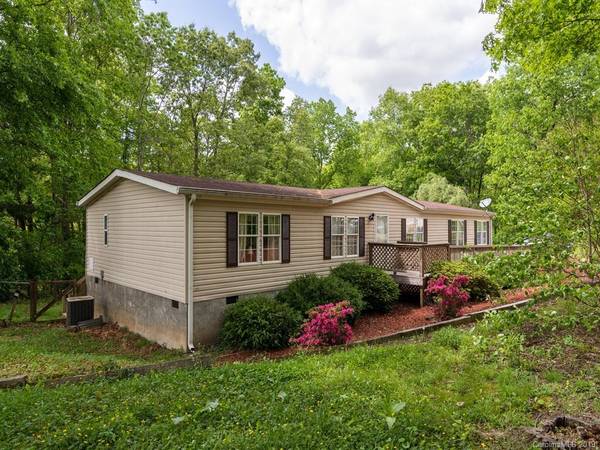 16 Dill LN, Fairview, NC 28730