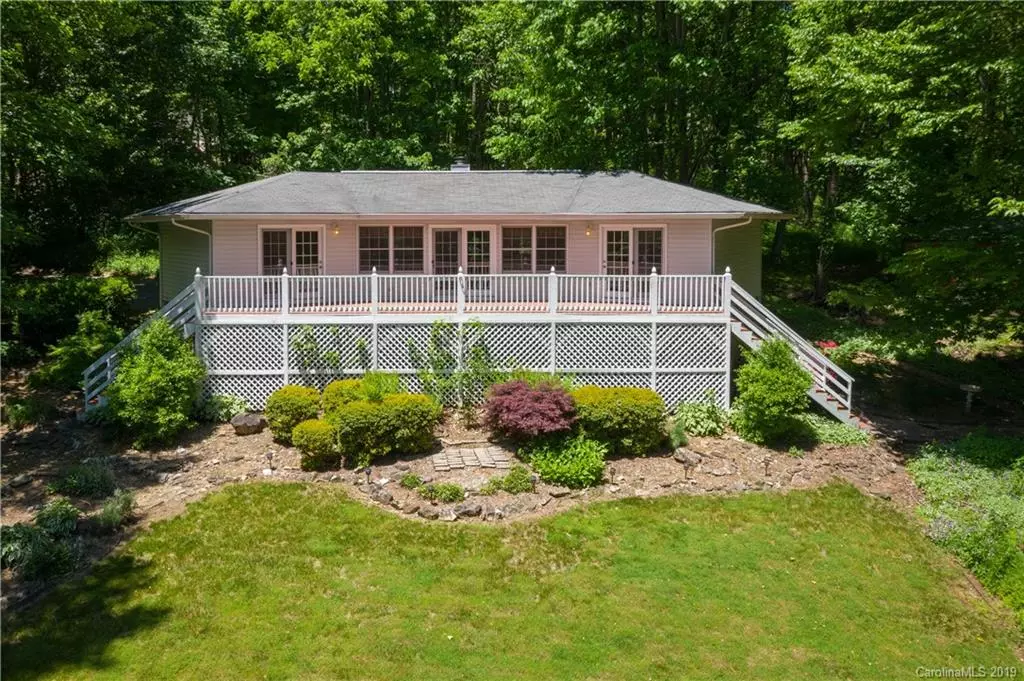 Maggie Valley, NC 28751,146 Little Creek LN