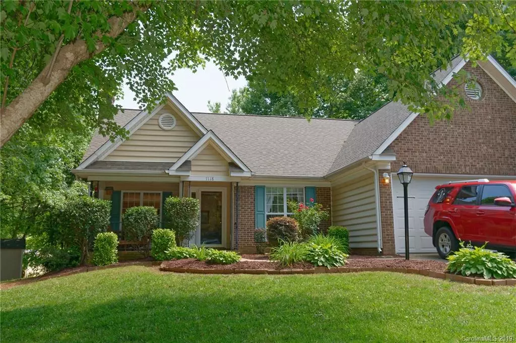 Denver, NC 28037,7118 Hunters Bluff DR