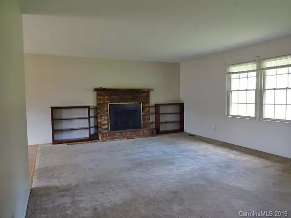 Mills River, NC 28759,25 Hilda LN