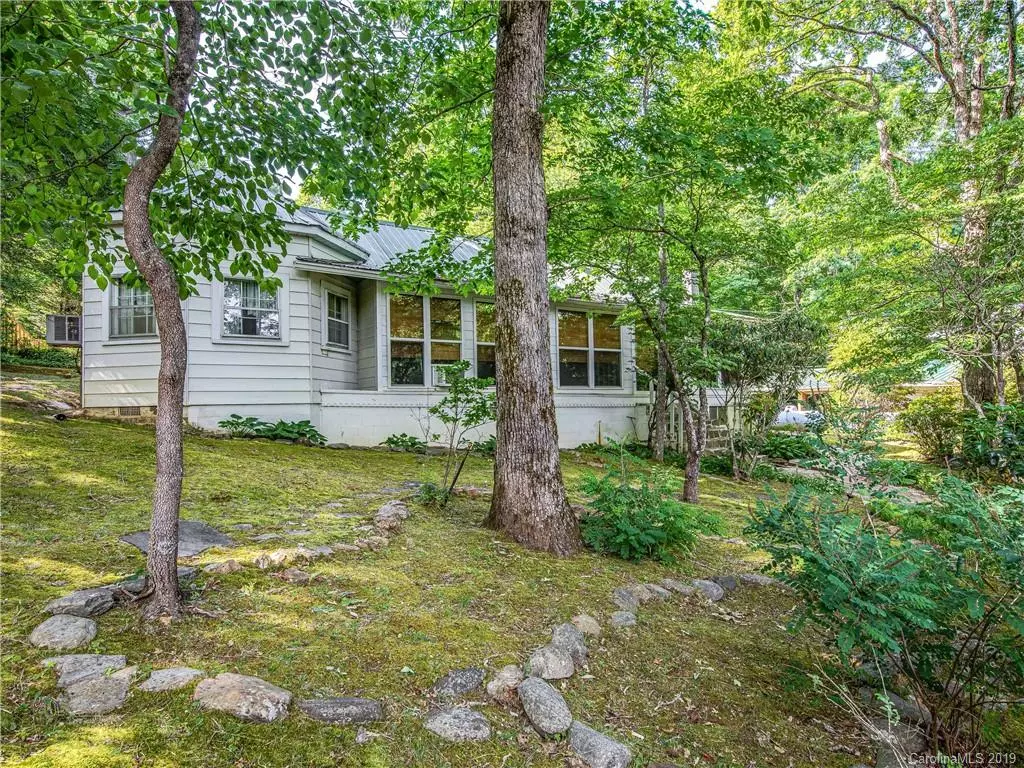 Black Mountain, NC 28711,11 Florida AVE