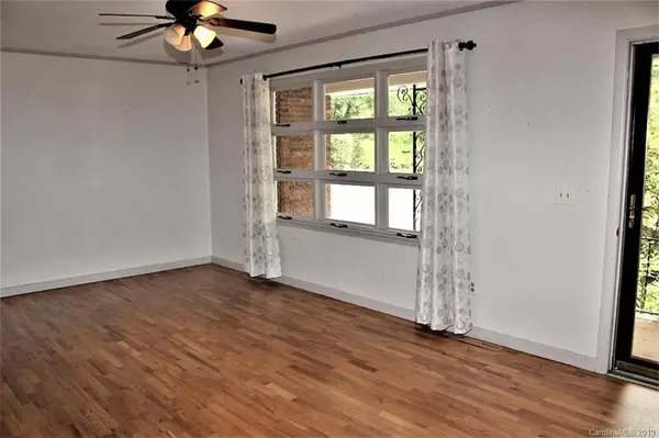 Sylva, NC 28779,43 Legend LN