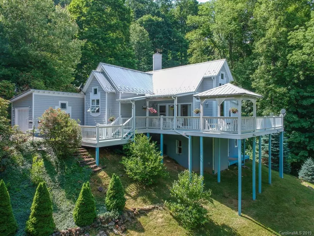 Burnsville, NC 28714,88 Red Oak LN