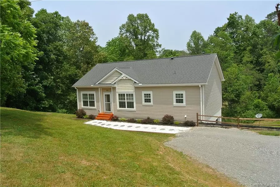 335 Upper Thomas Branch RD, Marshall, NC 28753