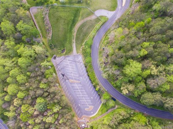 Asheville, NC 28803,303 Gashes Creek RD