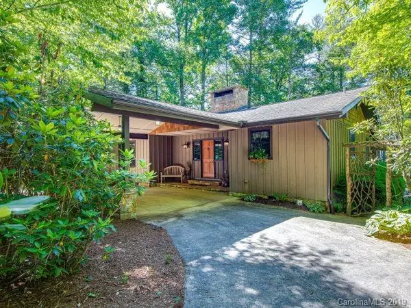 145 Island Point RD, Lake Toxaway, NC 28747