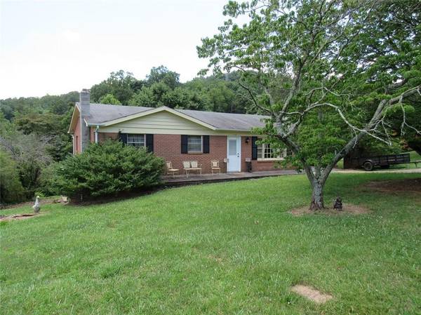 1119 Cannon DR, Lenoir, NC 28645