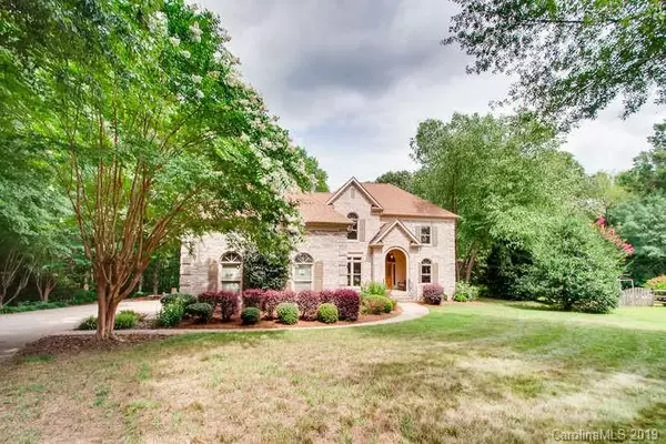 Charlotte, NC 28210,10003 Standing Stone CT