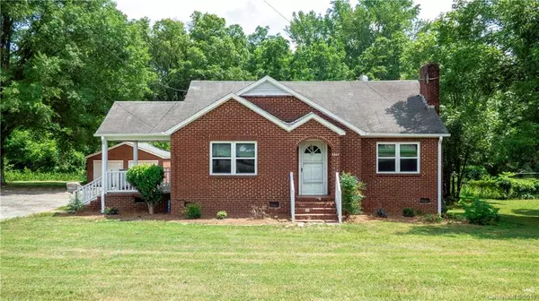 5805 Tuckaseegee RD, Charlotte, NC 28208