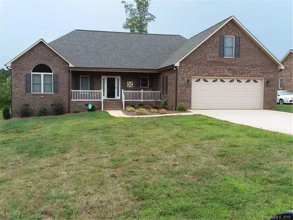 1267 Broomsage LN, Lincolnton, NC 28092