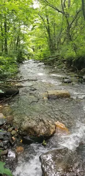 116 Snyder RD, Bakersville, NC 28705