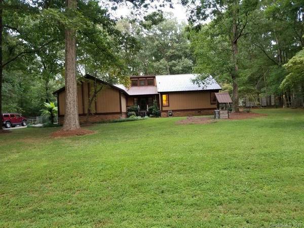 136 Oakleaf LN, Wingate, NC 28174