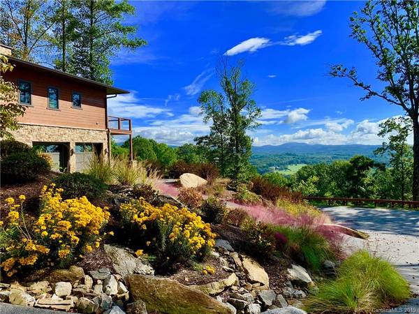 Hendersonville, NC 28791,10 Rockcliff WAY