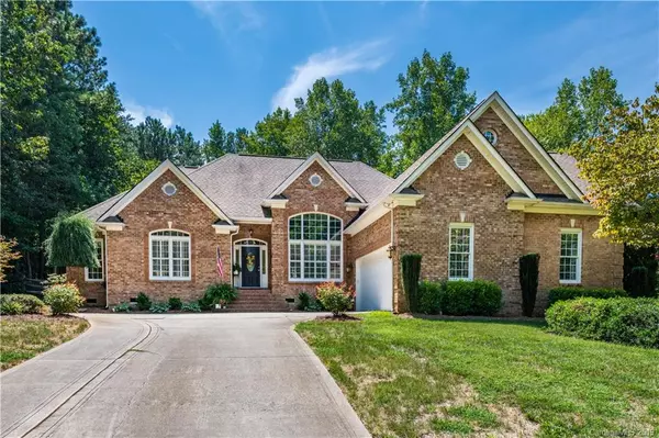 153 Shipyard Pointe RD, Mooresville, NC 28117