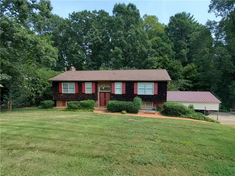 2154 Frye AVE, Hickory, NC 28602