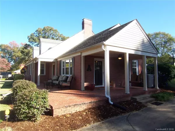 Shelby, NC 28150,208 Worthington ST