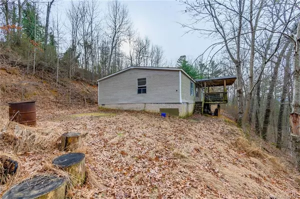 Flat Rock, NC 28731,208 River Crest DR