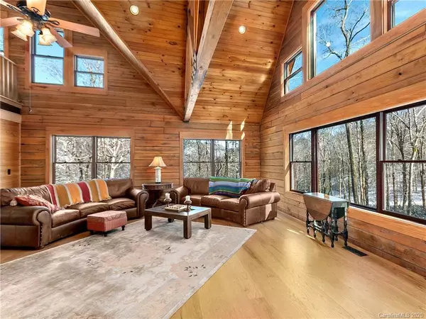 Maggie Valley, NC 28751,896 Jonathan TRL