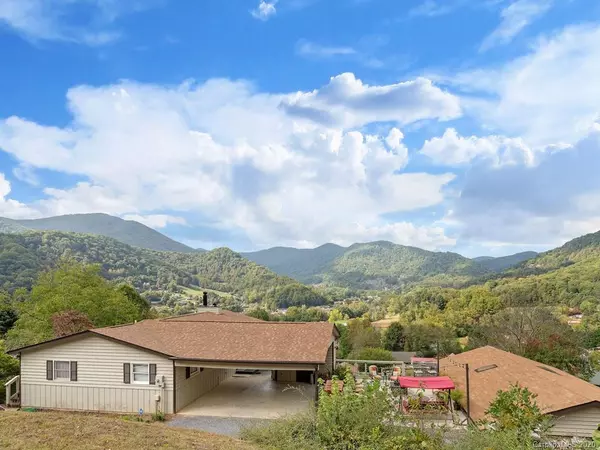 Maggie Valley, NC 28751,287 Highview DR