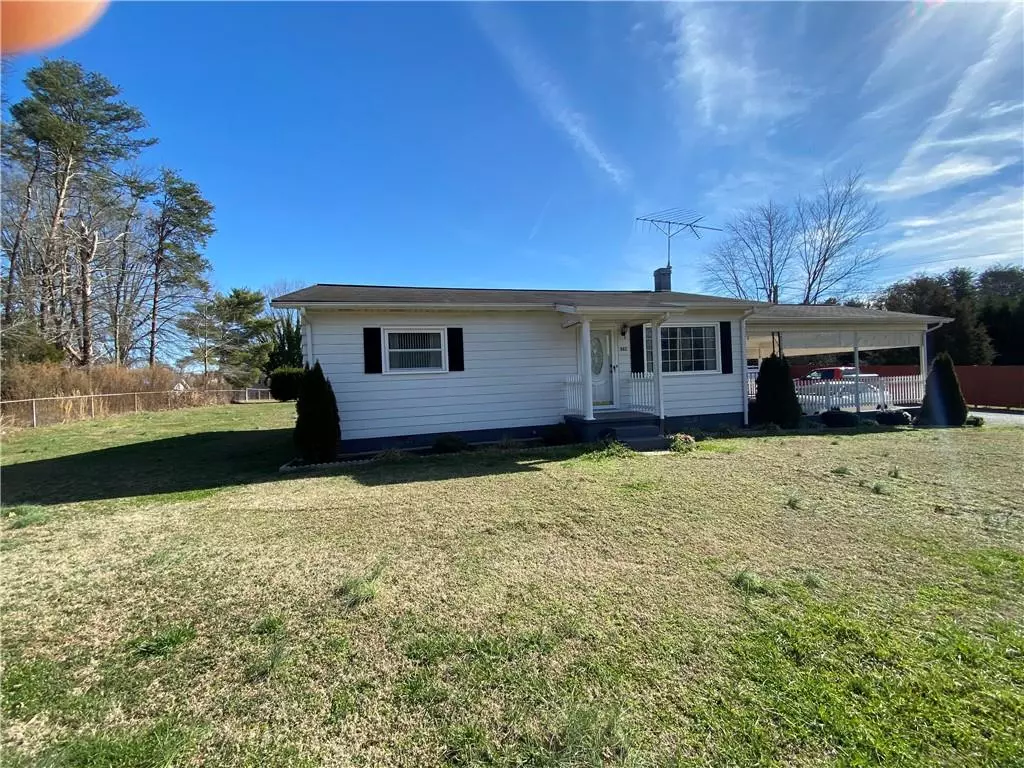 Taylorsville, NC 28681,483 7th ST SW