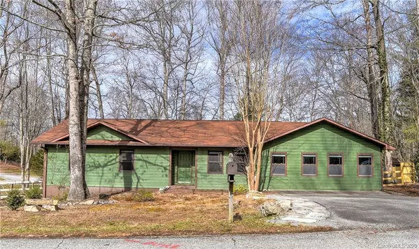 31 Rambling TRL, Hendersonville, NC 28739