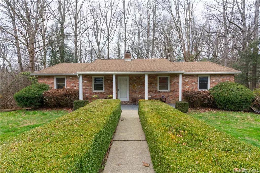 Hendersonville, NC 28792,232 Dundeve CIR